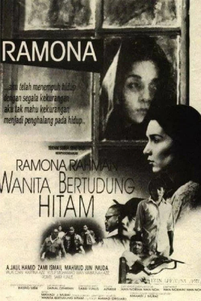 Wanita Bertudung Hitam