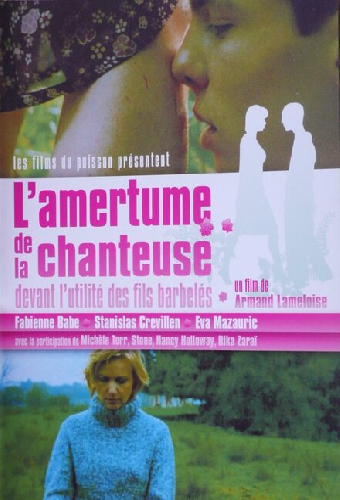 L'amertume de la chanteuse devant l'utilité des fils barbelés