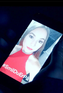 Smil, du er på
