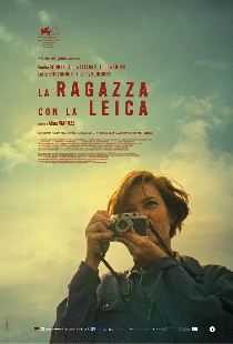 Девушка с Leica