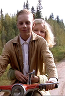 Fylla moppe - Täyttää mopoa
