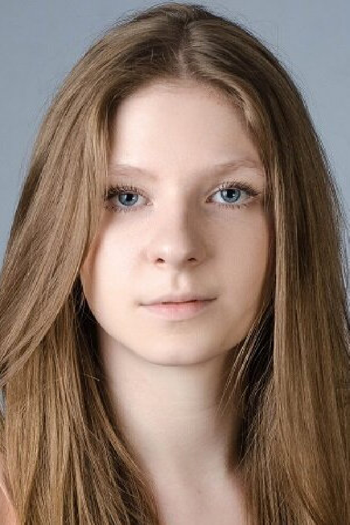 Елена Апостол