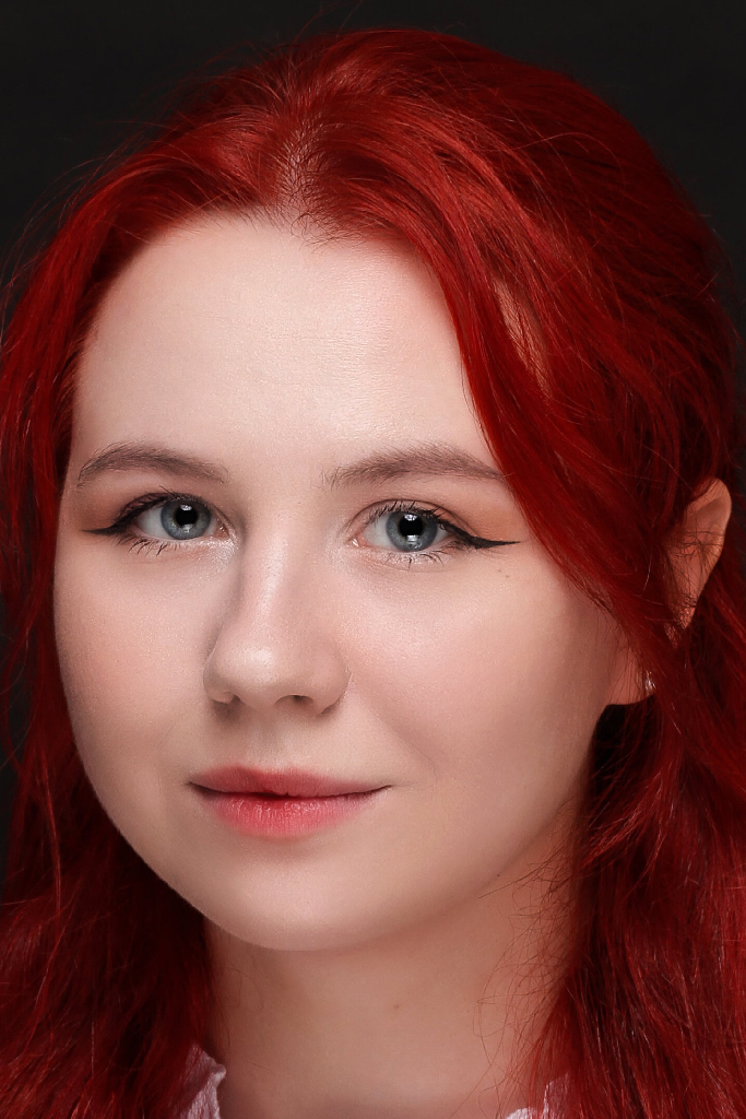 Елена Ефремова