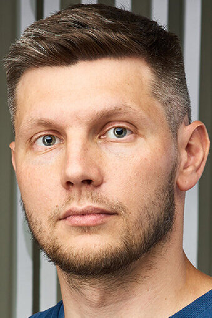 Евгений Поляков