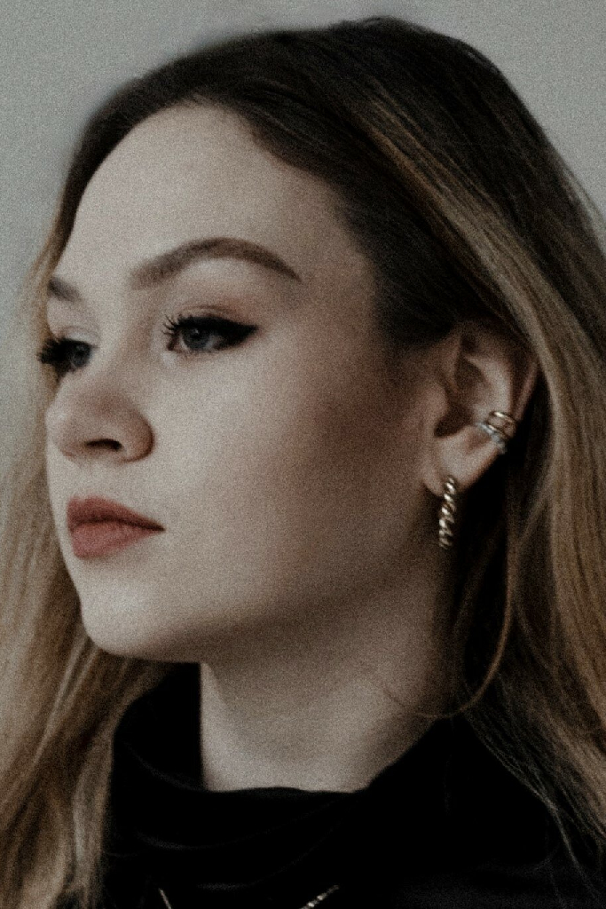 Анна Смирнова