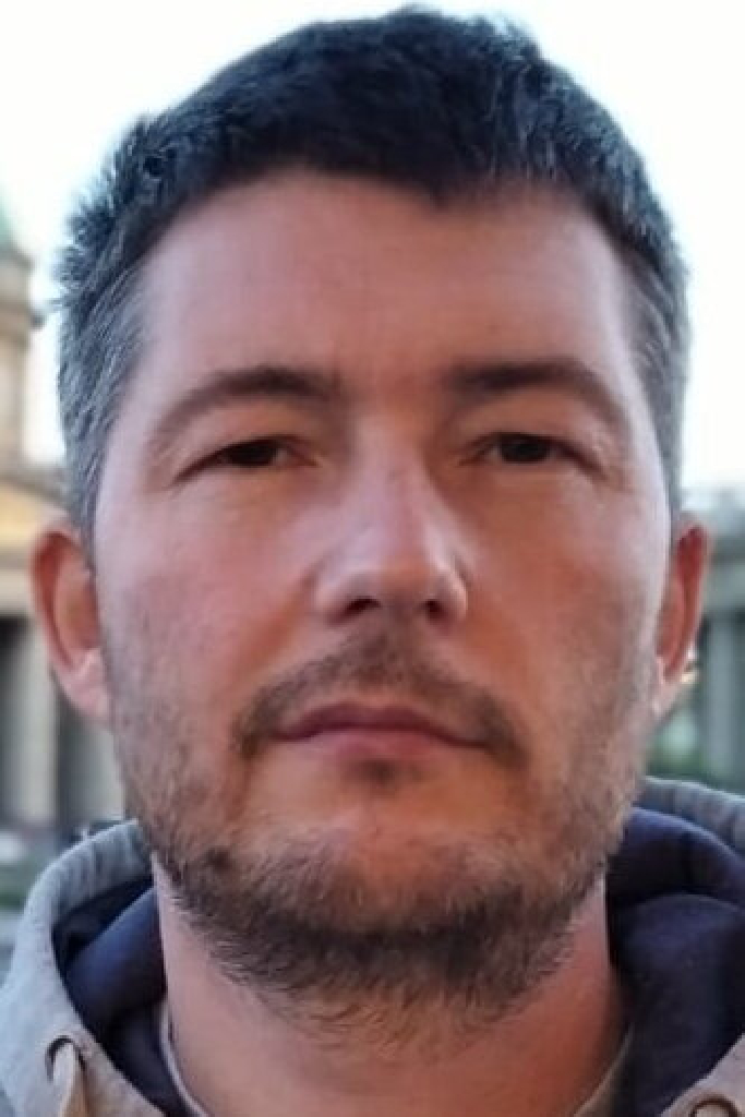 Виктор Белов