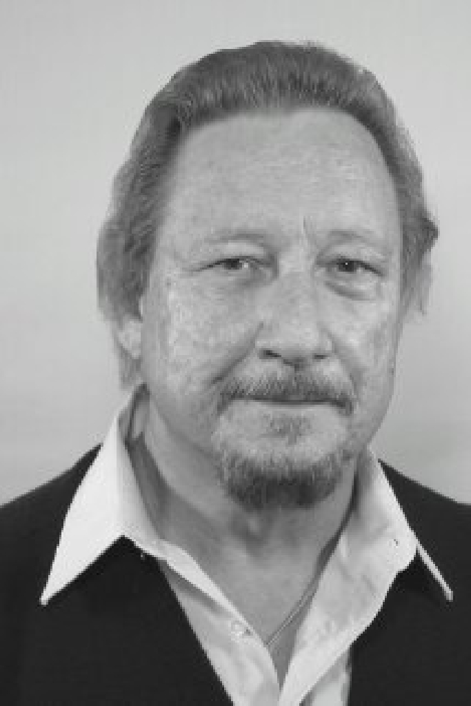 Адриан Уоллес