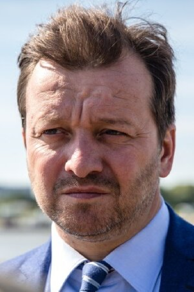 Матиас Серку