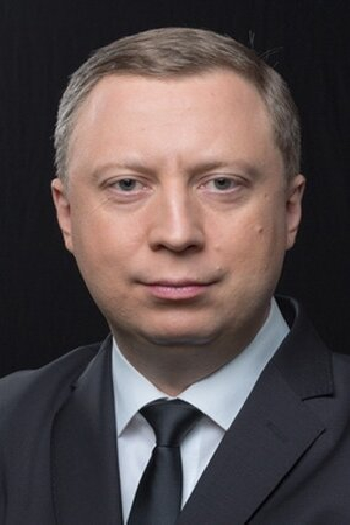 Эдуард Петров