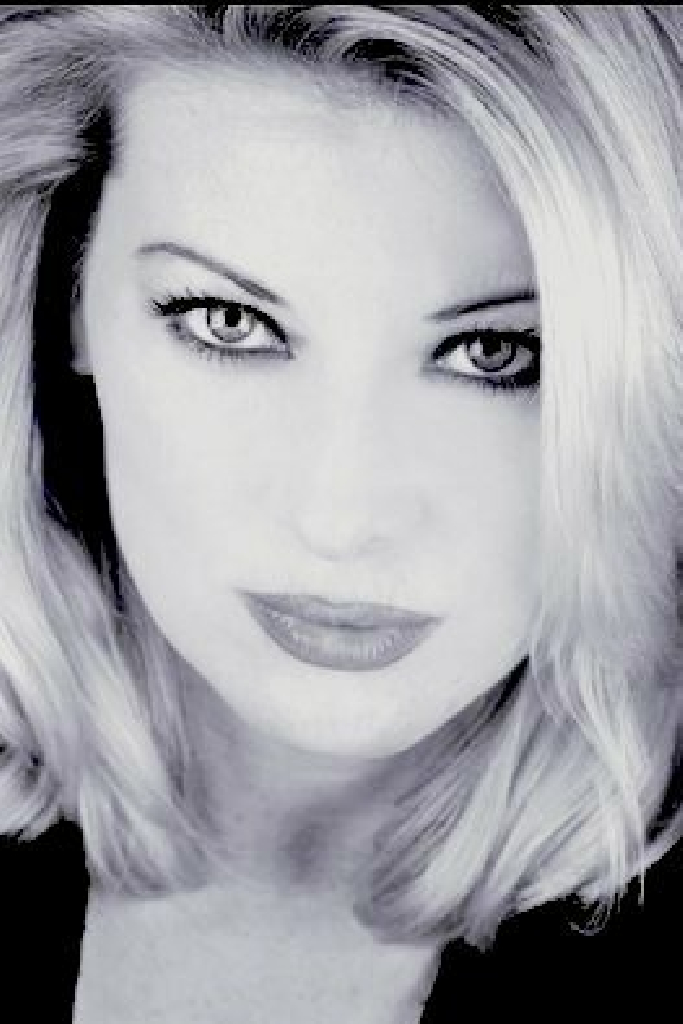Анна Карин