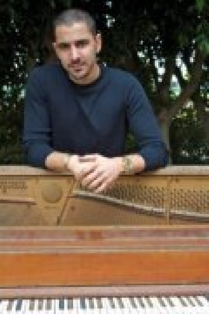 Özgür Zoral