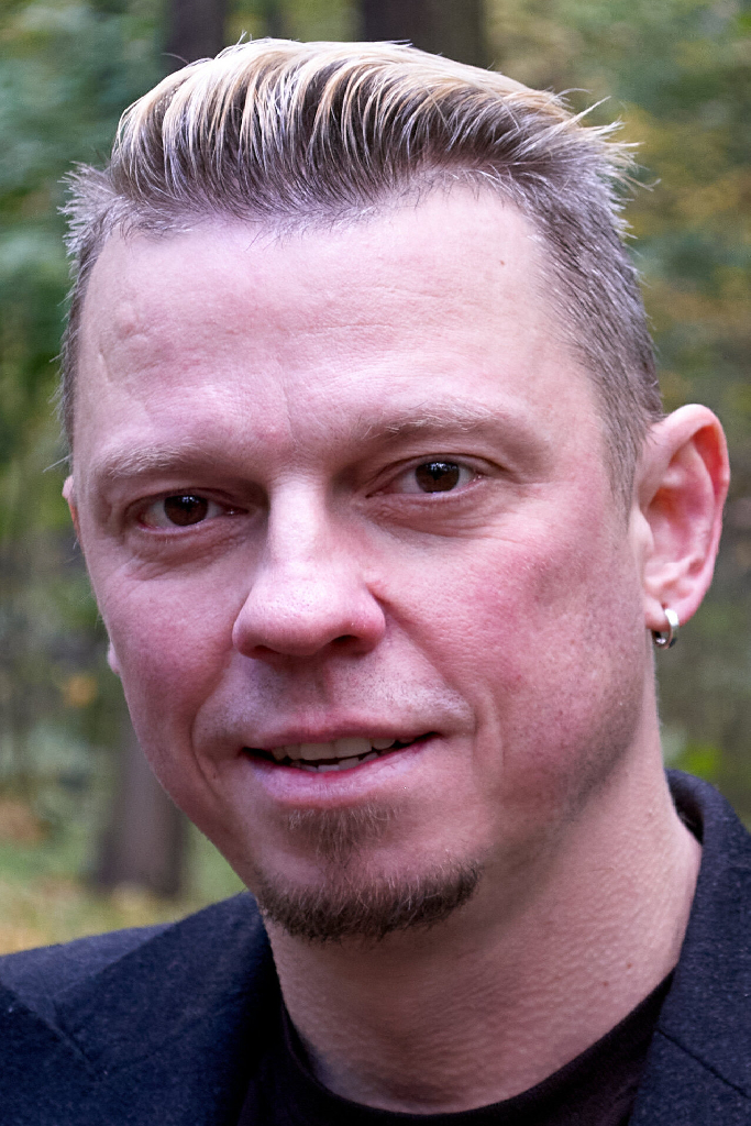 Сергей Комаров
