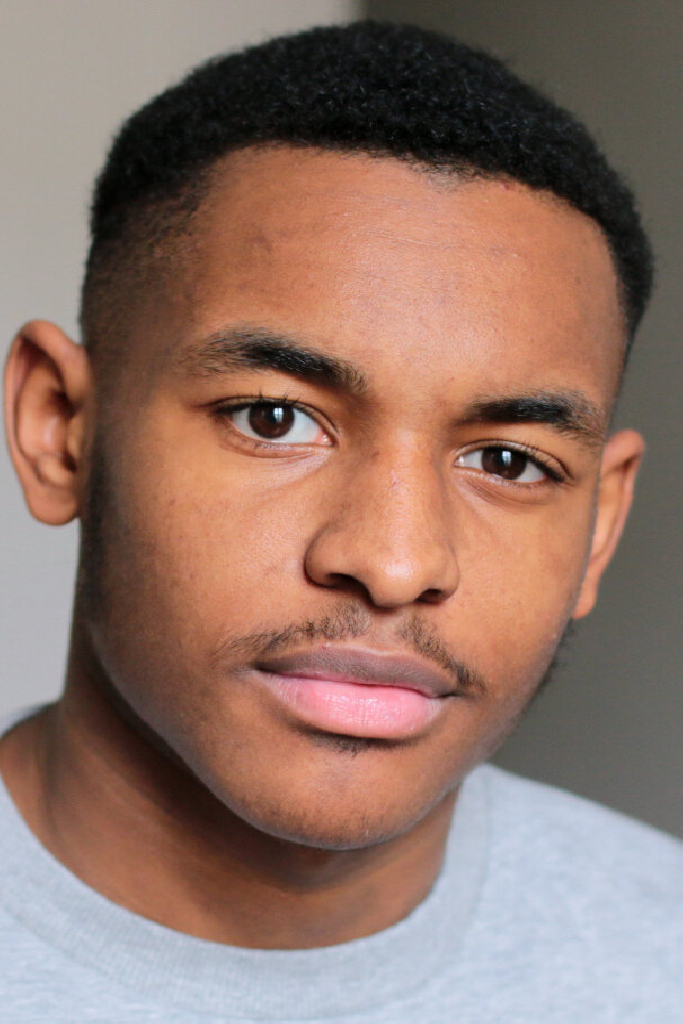 Адам Нуру