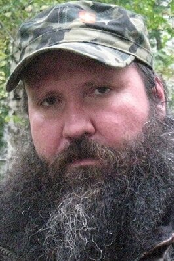 Андрей Езеров