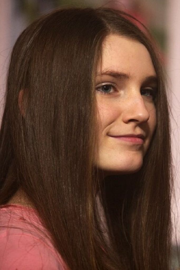Лола Гейв