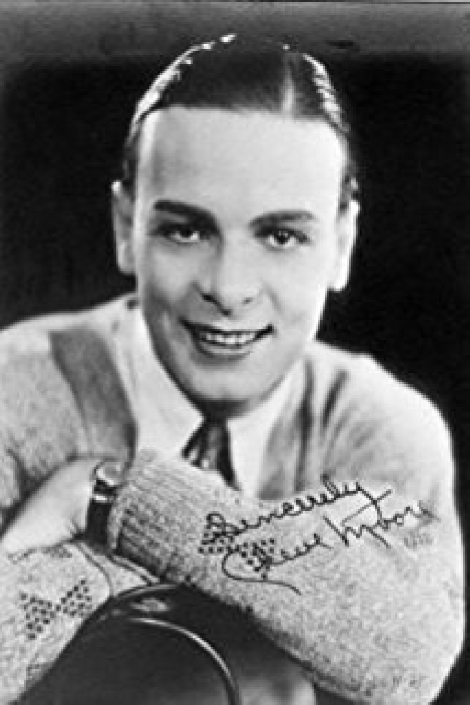 Клеве Мур