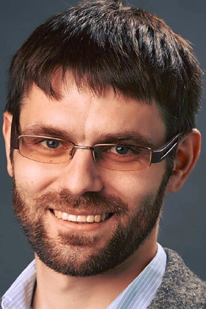 Артём Ефремов