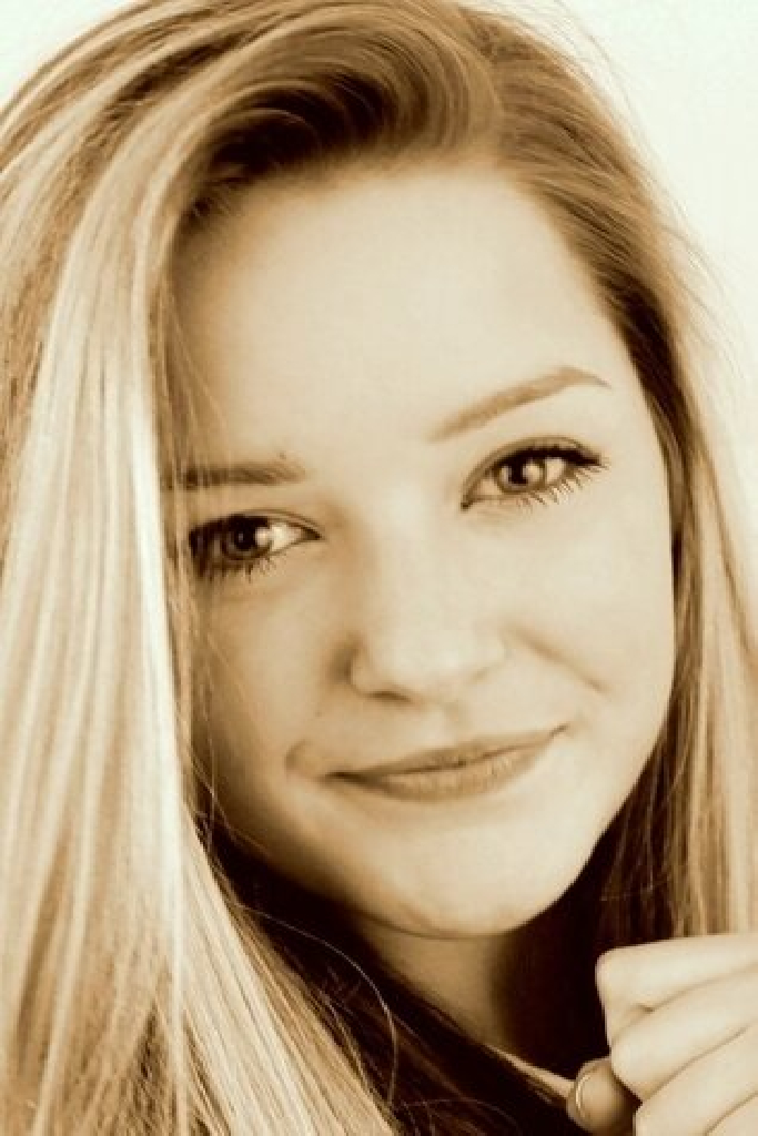 Chloe Sacco