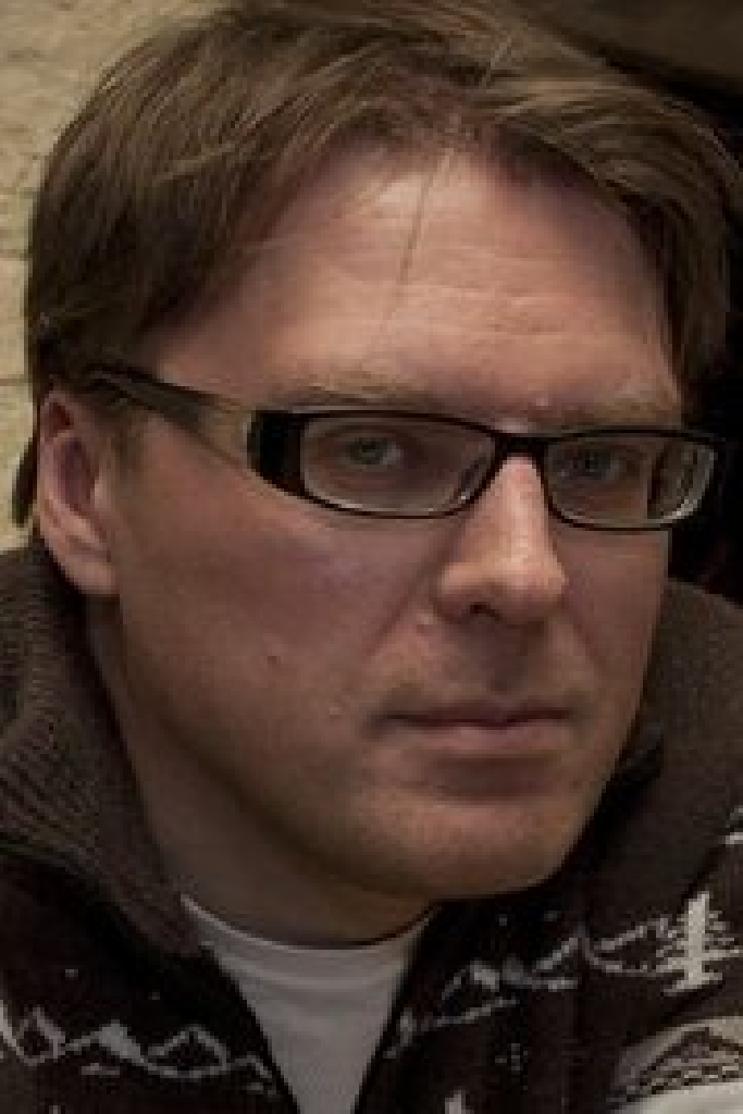 Олег Сурков