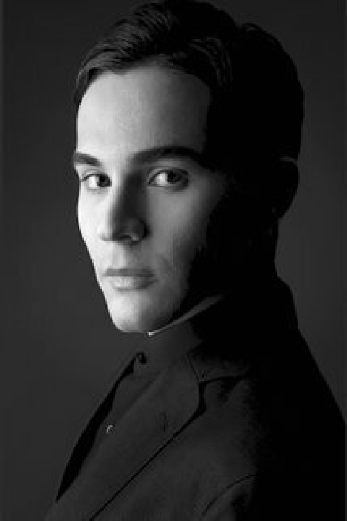 Carlosh Garzat