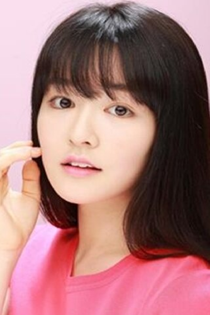 Хон Е-ын