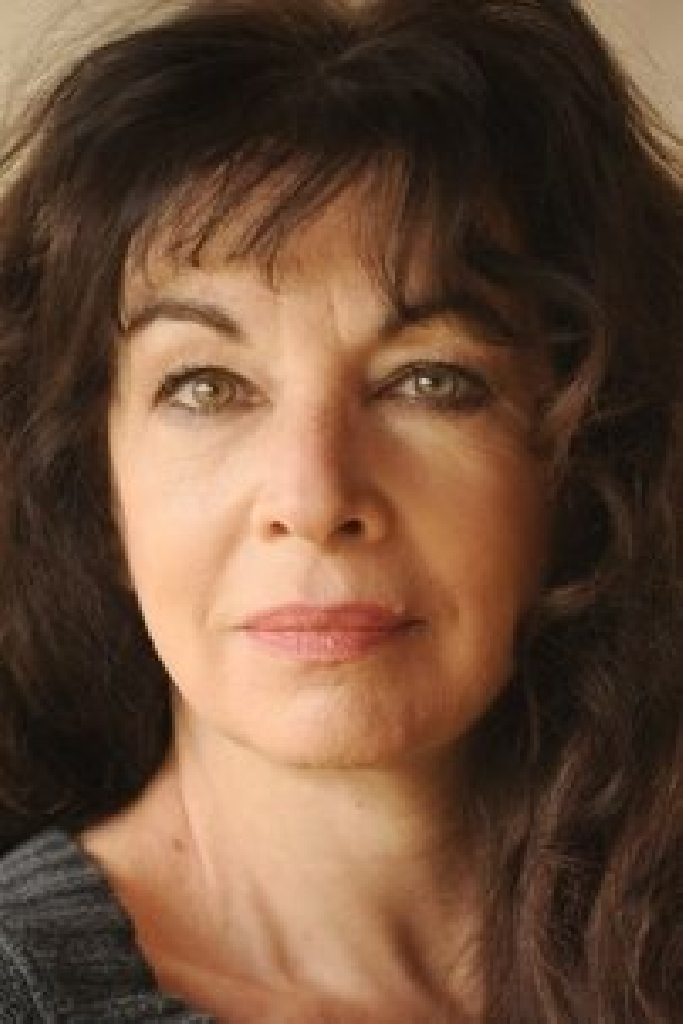 Лиза Менде