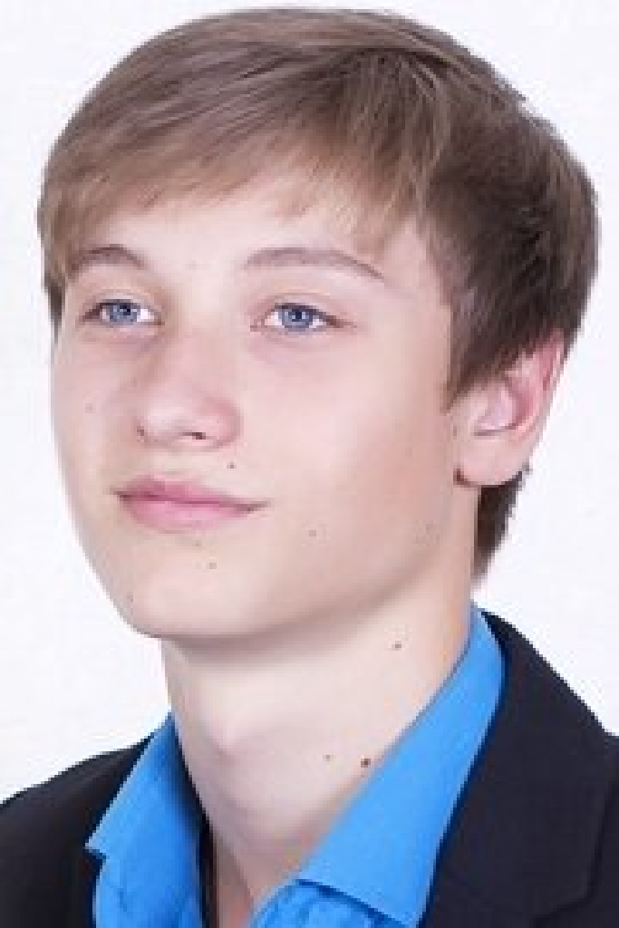 Олег Сбродов