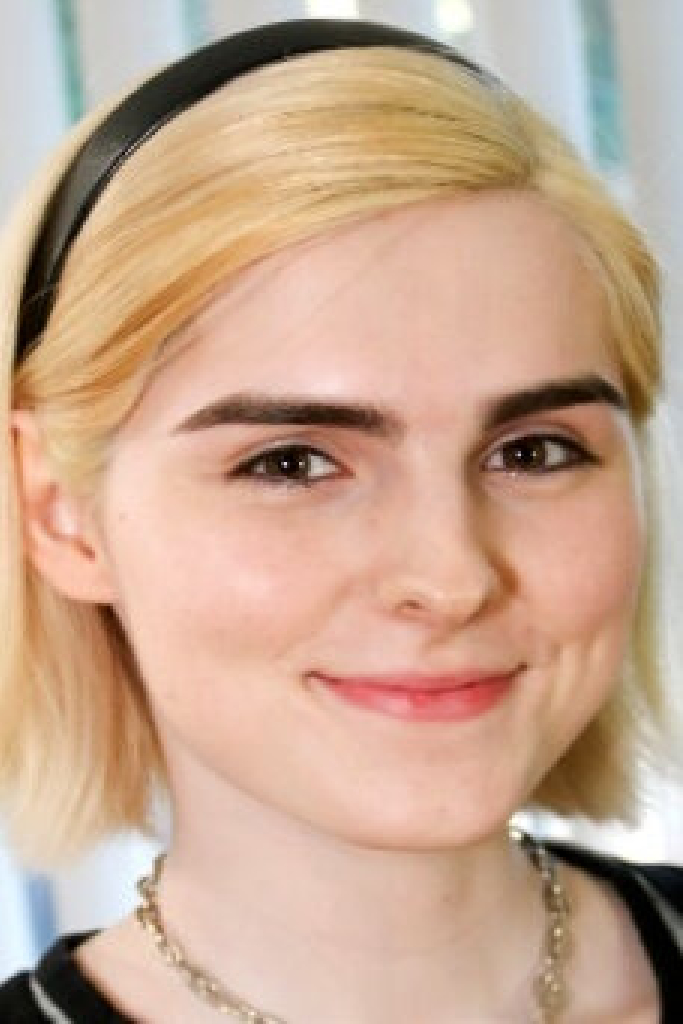 Элла Холливуд