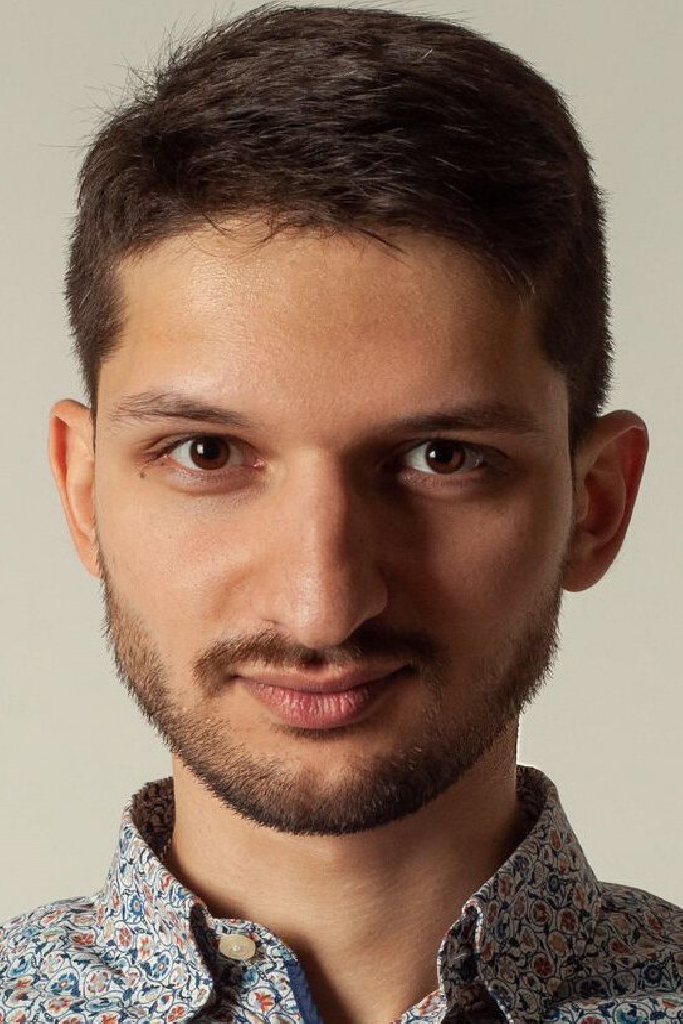 Илиан Петров