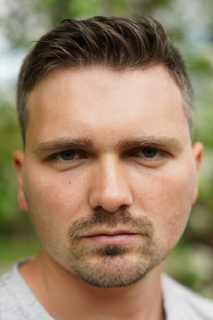Андрей Белов