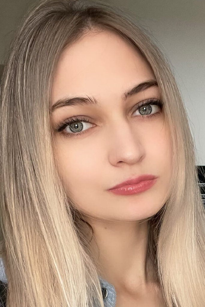 Дарья Фролова