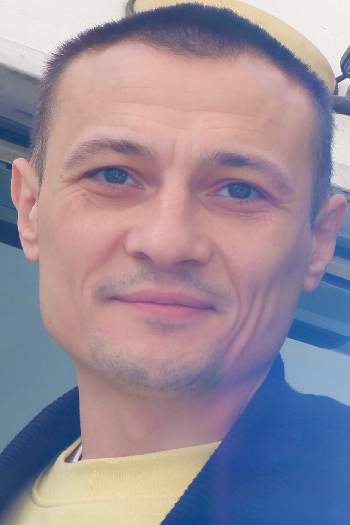 Антон Дериглазов