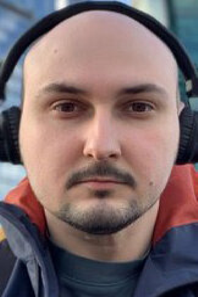 Антон Белый