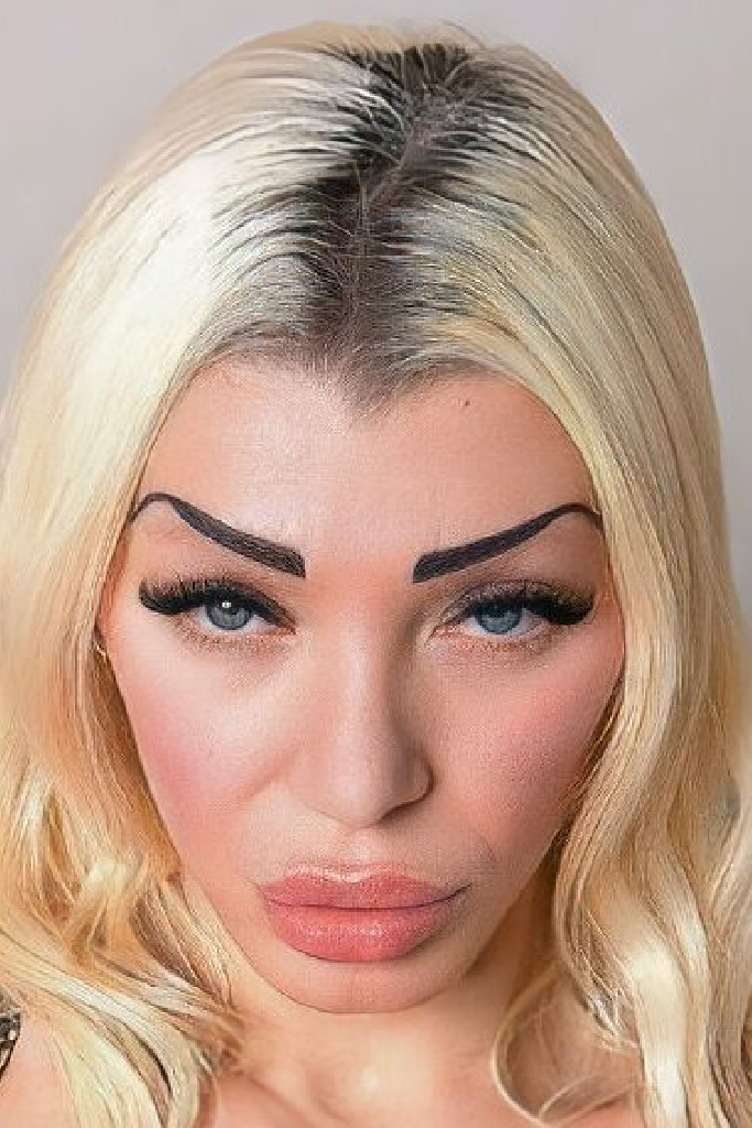 Jennyfer Stone