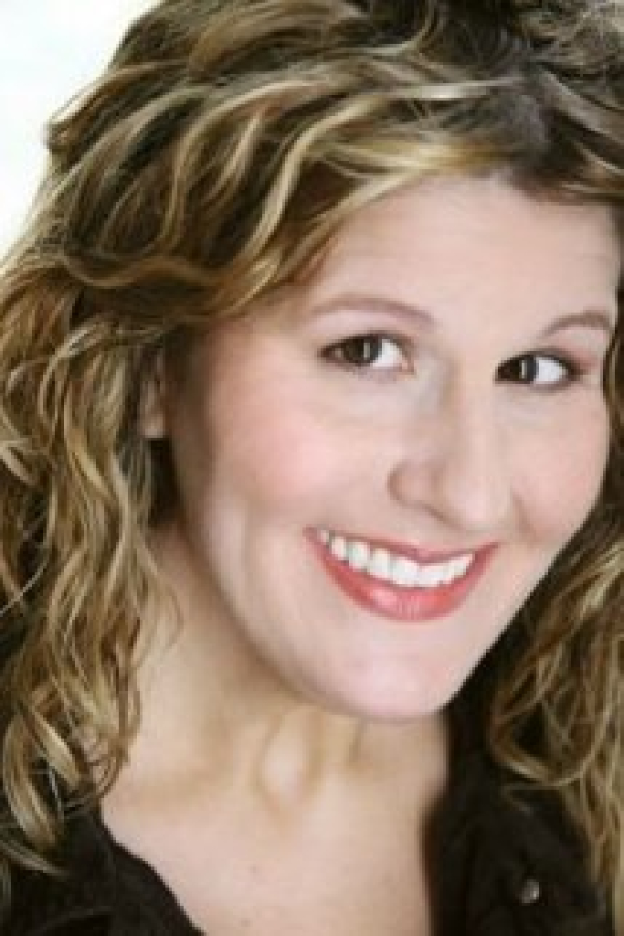 Андреа Элтон