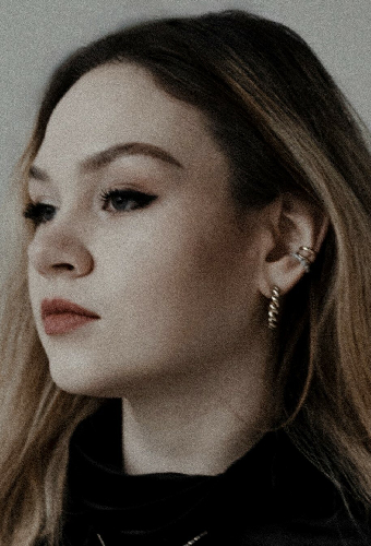 Анна Смирнова