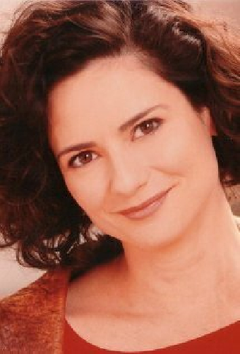 Елена Дэй