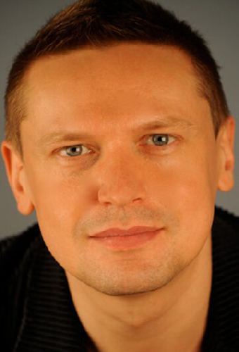 Олег Макаров