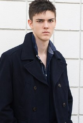 Оливер Дж. Альварес