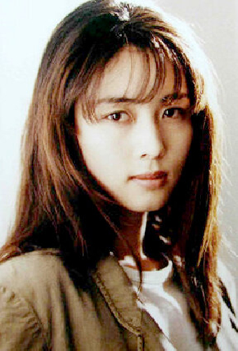 Изуми Сакаи