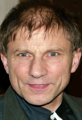 Саймон Макберни