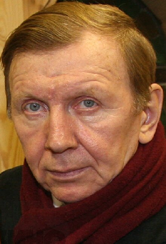 Юрий Чернов
