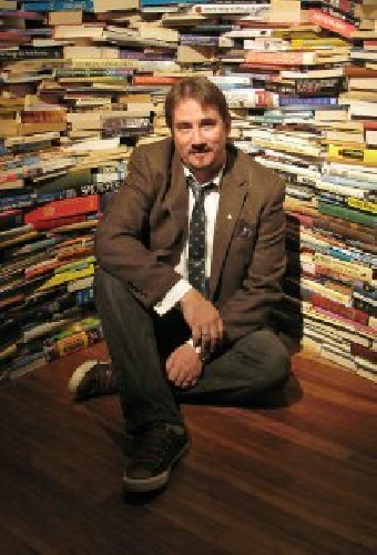 Tony Lee