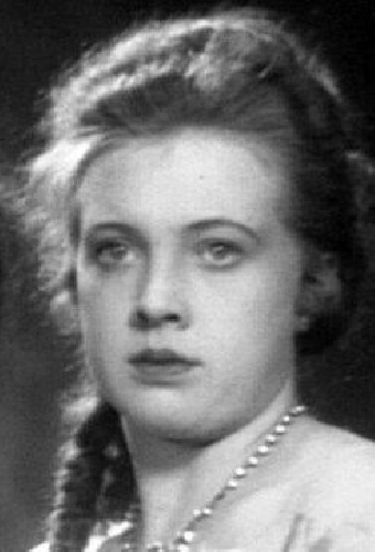 Нина Латонина