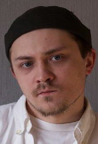 Назар Сафонов