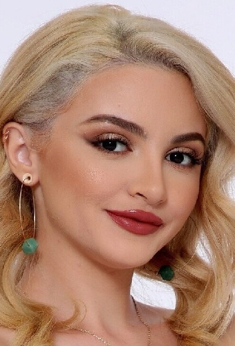 Лола Фэ
