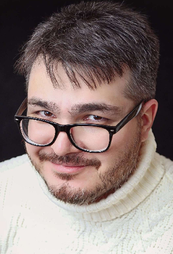 Олег Абдуназаров