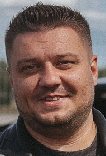 Александр Иванов