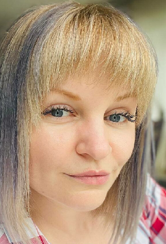 Александра Максимова