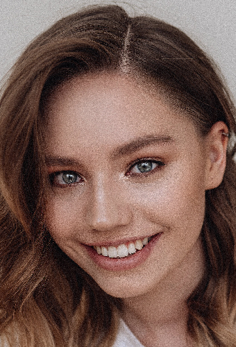Анна Александер